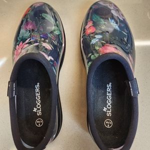 Womens Size 8 Floral Sloggers